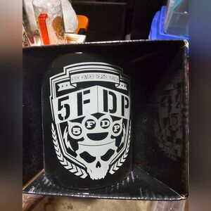 Bravado Black and White 5FDP Mug
